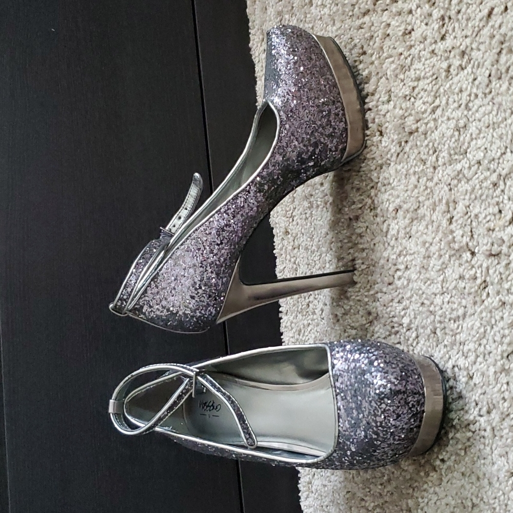 Mossimo, 7-1/2, silver glitter heels